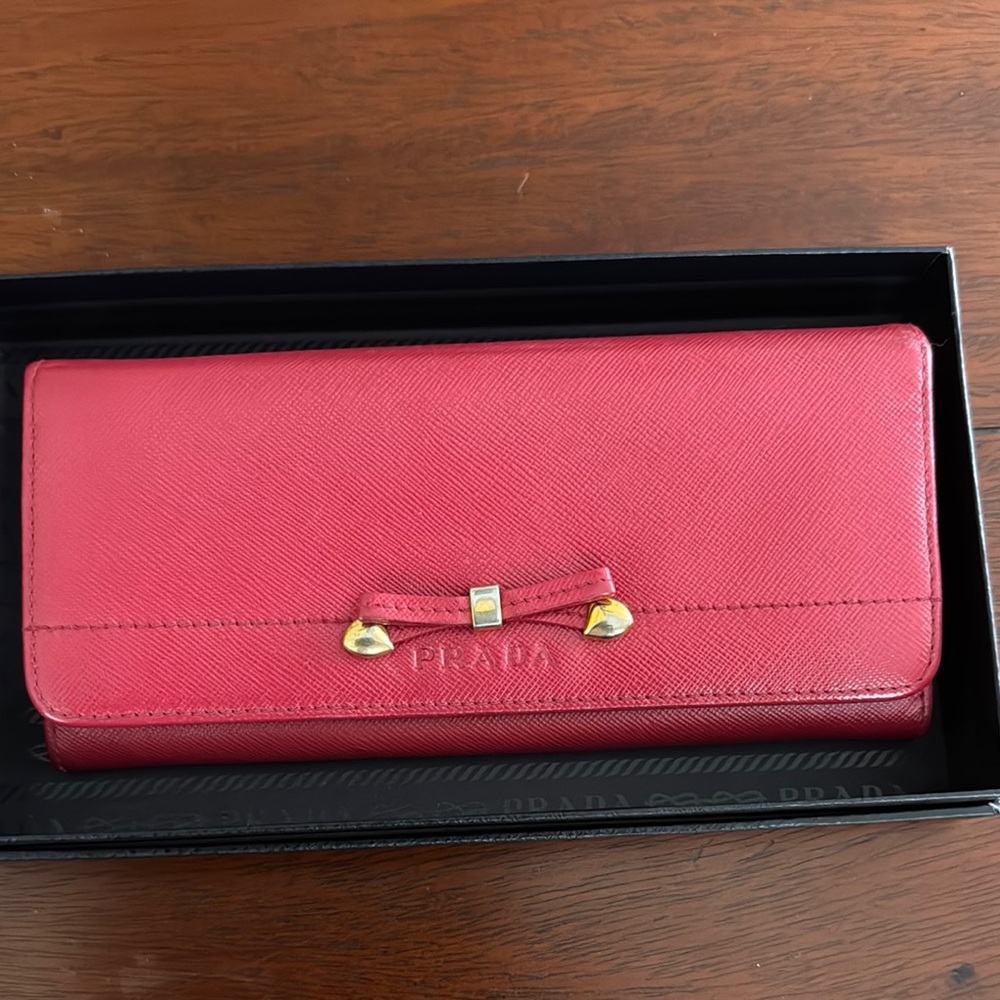 Prada Red Bow Saffiano Women’s Wallet